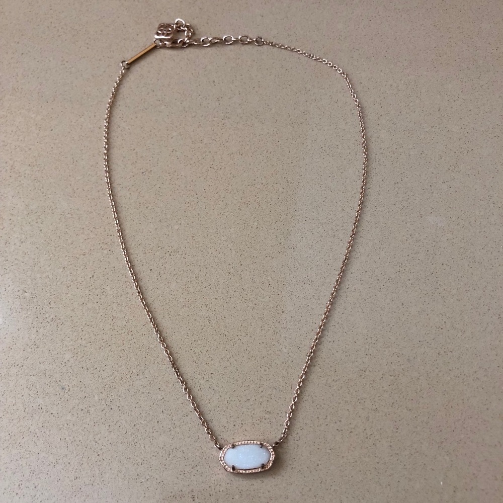 Kendra Scott Gold Pendant Necklace Iridescent